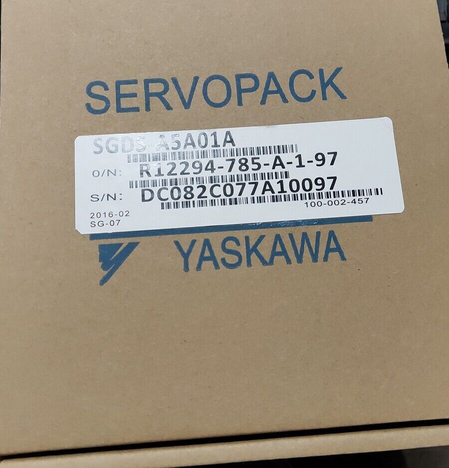 YASKAWA SGDS-A5A01A Servo Driver SGDSA5A01A New In Box Expedited Shipping DHL / UPS / FedEx