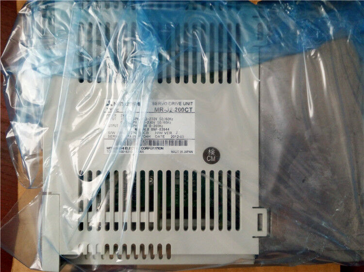 MITSUBISHI SERVO DRIVE UNIT MR-J2-200CT MRJ2200CT NEW FREE EXPEDITED SHIPPING DHL / UPS / FedEx