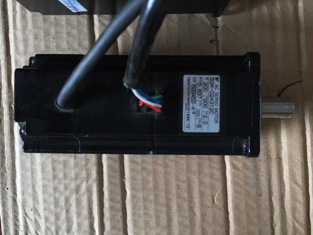 1PC New Yaskawa SGM-04A312C Servo Motor Expedited Shipping SGM04A312C