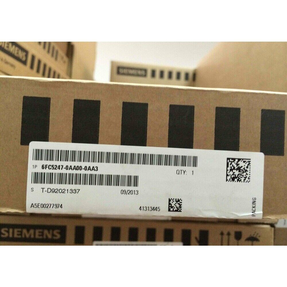 New Siemens 6FC5 247-0AA00-0AA3 6FC5247-0AA00-0AA3 SINUMERIK 840D/DE enclosure