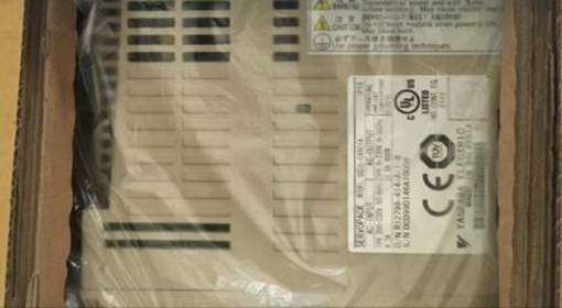 1PC Yaskawa Servo Driver SGDM-A3AC-SD2 SGDMA3AC-SD2 New In Box DHL / UPS / FedEx