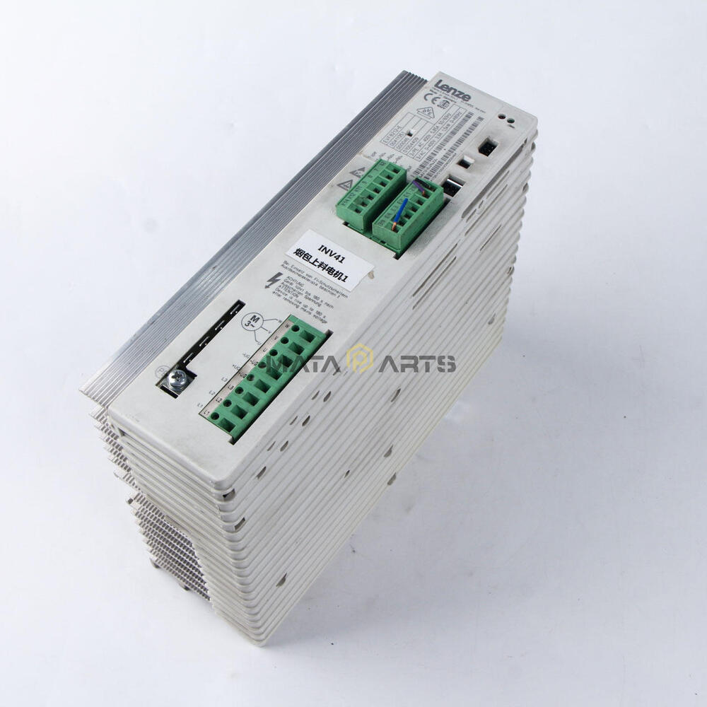 One Used Lenze INVERTER EVF8212-E 1.5kw 400V