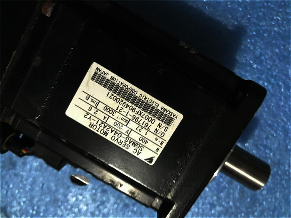 1PC New Yaskawa SGMAS-04A2A21-Y2 Servo Motor Expedited Shipping