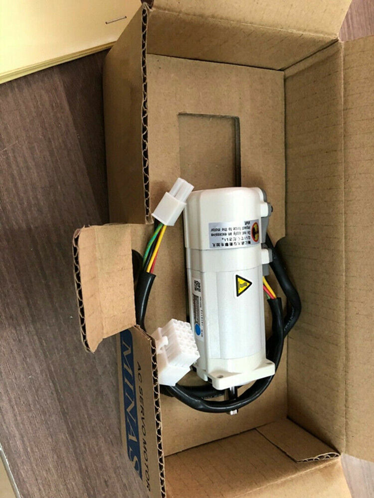 1PC New In Box Panasonic MSM012A1A Servo Motor Expedited Shipping