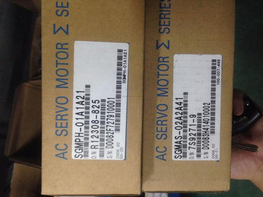 1PC New Yaskawa SGMPH-01A1A21 Servo Motor Expedited Shipping SGMPH01A1A21