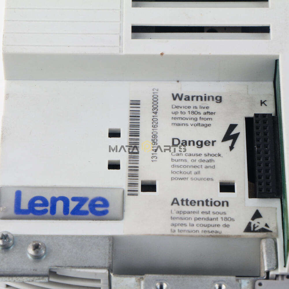 ONE USED LENZE E82EV402-4C200 E82EV402K4C200 E82EV402＿4C200