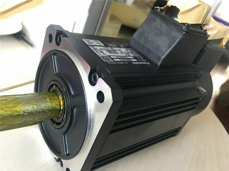 1PC New In Box Panasonic MSMA102A1C Servo Motor Expedited Shipping