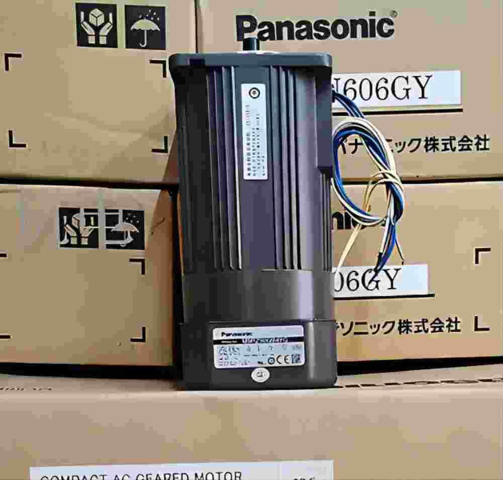 1PC New In Box Panasonic M9MZ90GB4YG1 Servo Motor Expedited Shipping