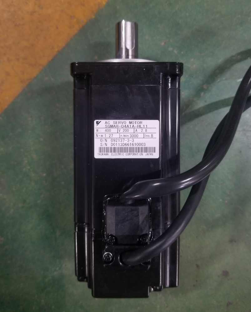 1PC New Yaskawa SGMAH-04A1A-HL11 Servo Motor Expedited Shipping