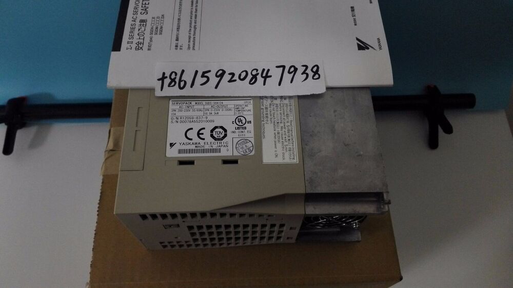 1PC NEW ORIGINAL YASKAWA AC SERVO DRIVER SGDS-30A12A SGDS30A12A FREE SHIPPING DHL / UPS / FedEx