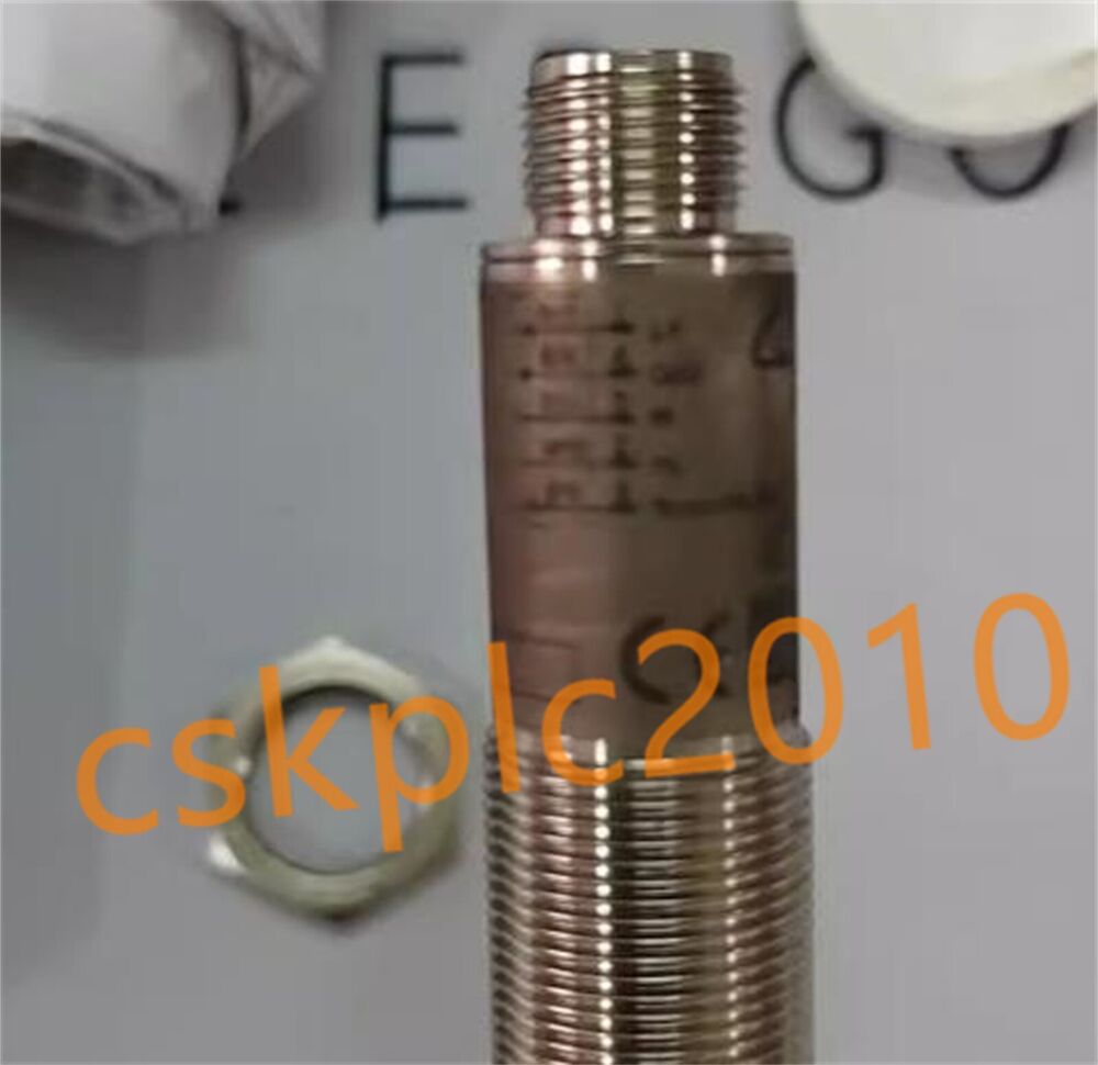 1 PCS SICK Ultrasonic sensor UM18-51111 in good condition