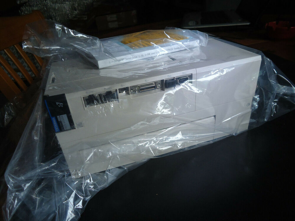 1PC New Yaskawa SGD7S-330A30A Servo Driver Expedited Shipping