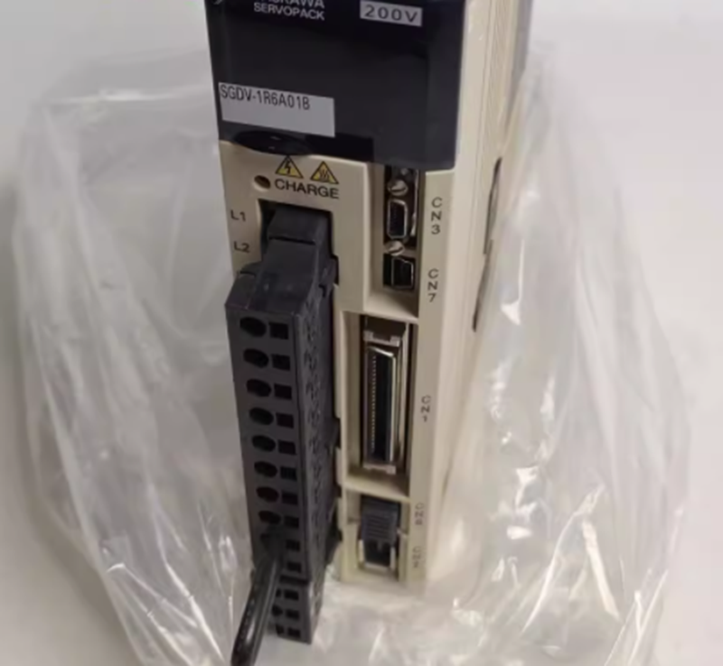 1PC New Yaskawa SGDV-1R6A01B Servo Driver Expedited Shipping