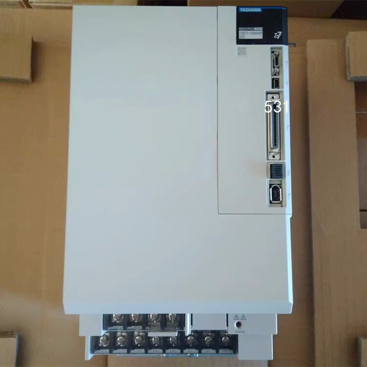 1PC New Yaskawa SGD7S-550A00A002 Servo Driver Expedited Shipping
