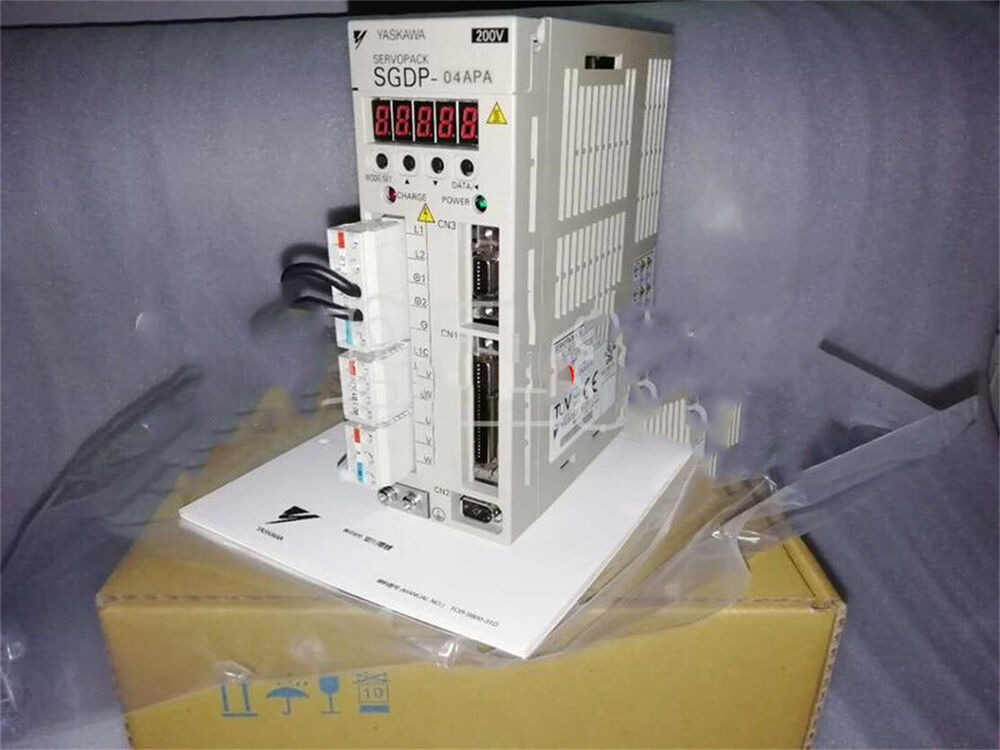 1PC New Yaskawa SGDP-04APA Servo Driver Expedited Shipping