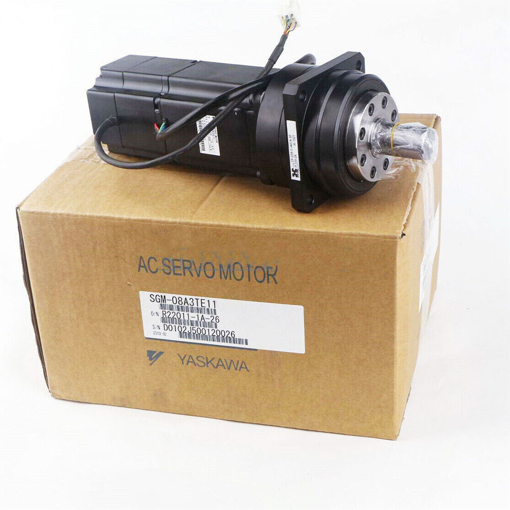 1PC New Yaskawa SGM-08A3TE11 Servo Motor Expedited Shipping SGM08A3TE11