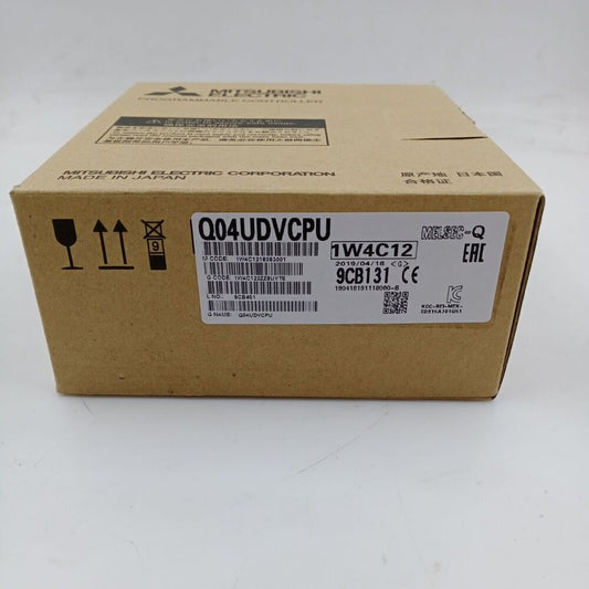 New Mitsubishi Q04UDVCPU CPU module In Box Free Shipping UPS / DHL / Fedex