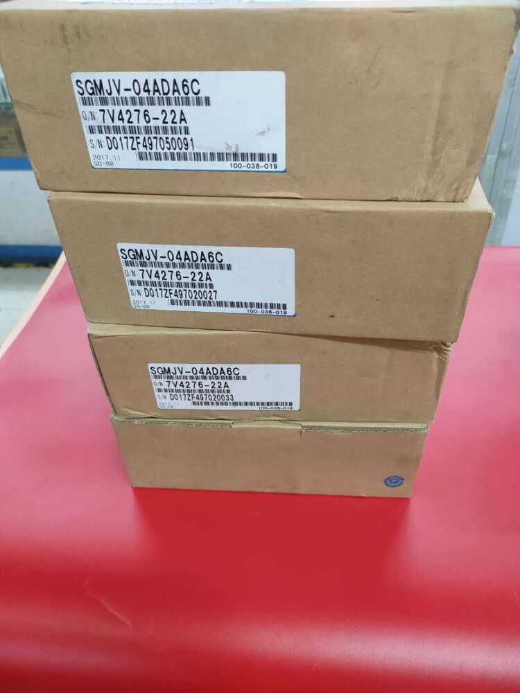 1PC New Yaskawa SGMJV-04ADA6C Servo Motor Expedited Shipping SGMJV04ADA6C