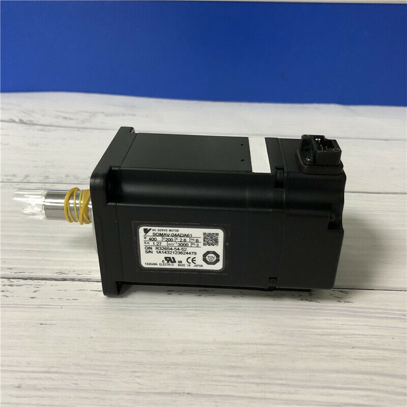 1PC New Yaskawa SGMAV-04ADA61 Servo Motor Expedited Shipping SGMAV04ADA61