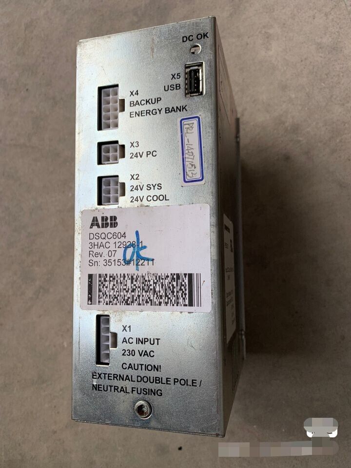 ABB DSQC604 3HAC12928-1 PBSE1027 POWERBOX 3HAC12928-1 PBSE1027///#