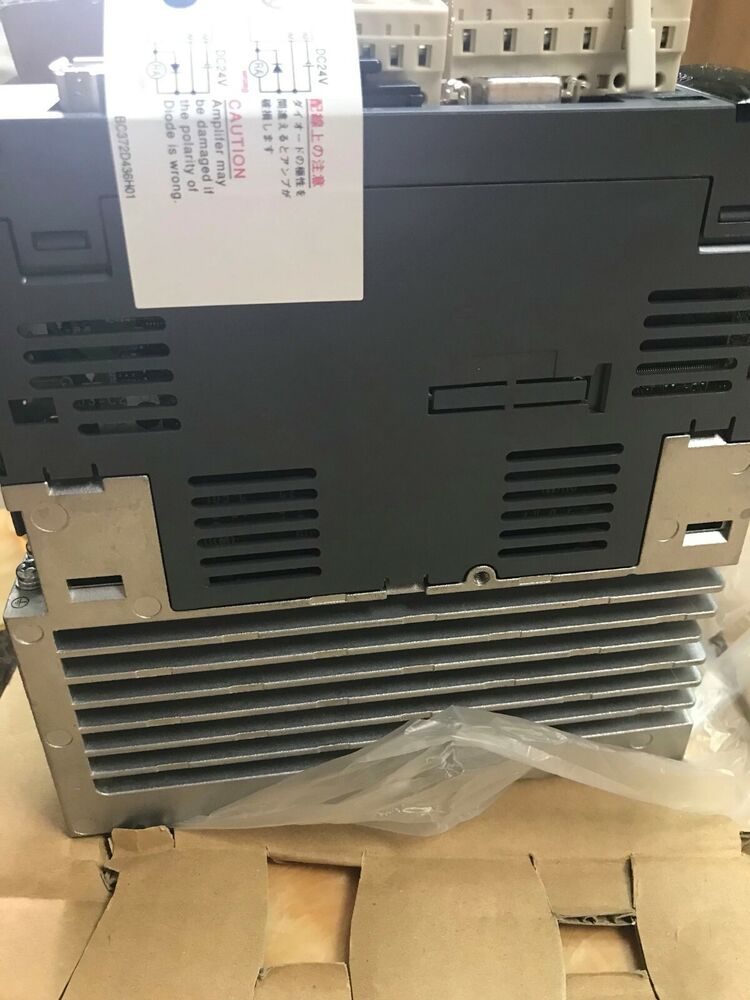 MITSUBISHI AC SERVO DRIVER MR-J3-40B-EE052 NEW FREE EXPEDITED SHIPPING DHL / UPS / FedEX