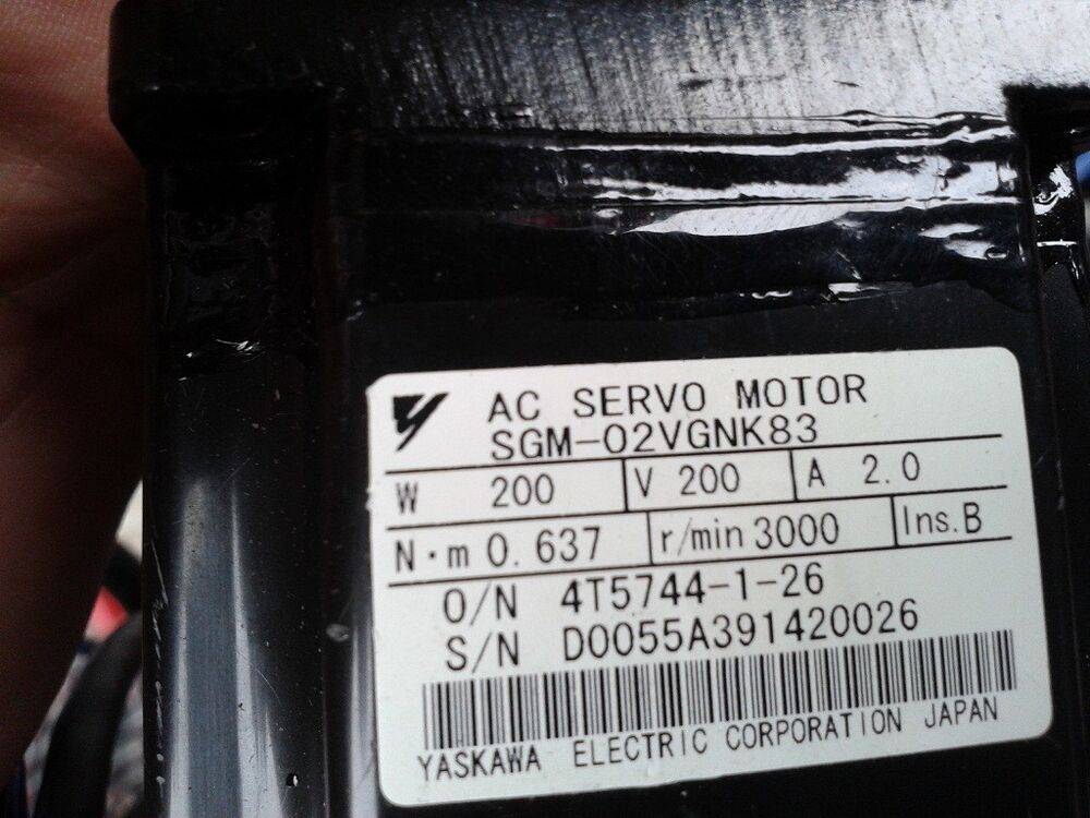 1PC New Yaskawa SGM-02VGNK83 Servo Motor Expedited Shipping SGM02VGNK83