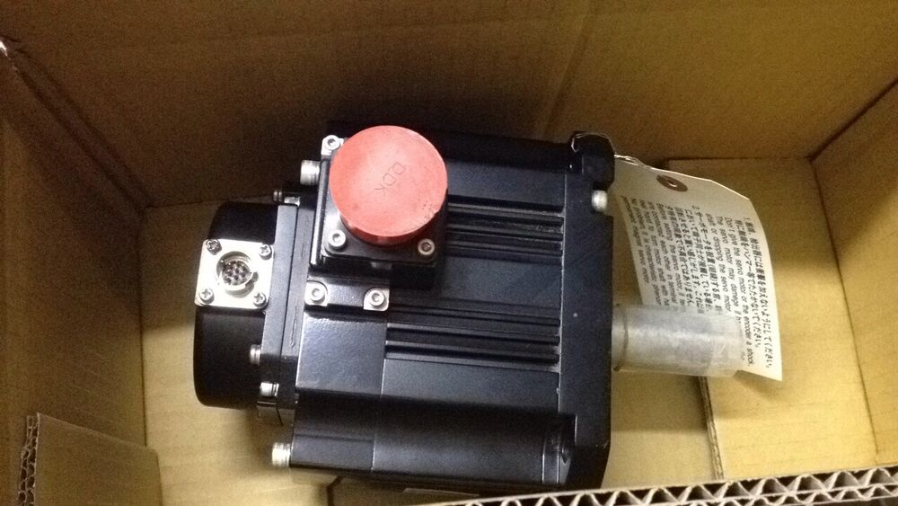 NEW MITSUBISHI AC SERVO MOTOR HF-SP102 HFSP102 FREE EXPEDITED SHIPPING DHL / UPS / FedEX
