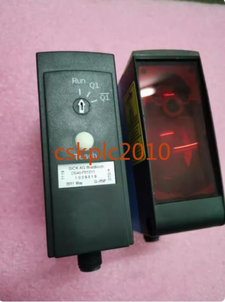 1 PCS SICK Photoelectric switch DS40-P21211 1029819 good condition