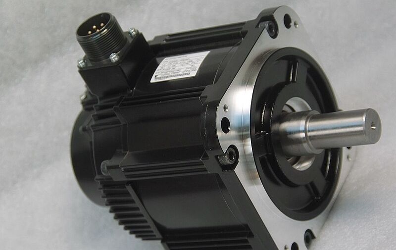 1PC New Yaskawa SGMGV-13ADA21 Servo Motor Expedited Shipping SGMGV13ADA21