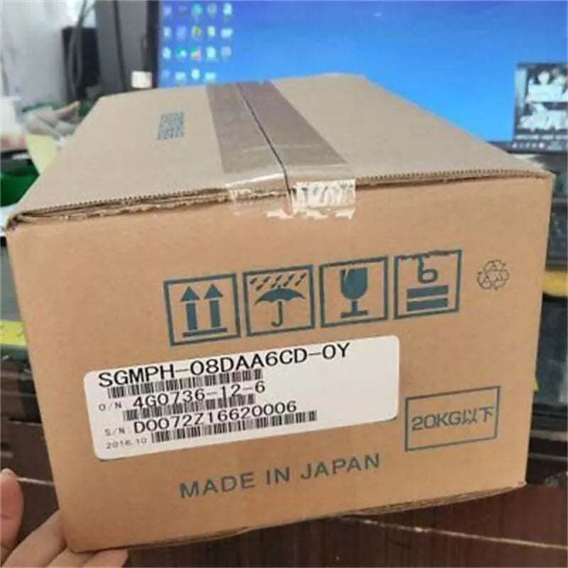 1PC New Yaskawa SGMPH-04AAA6CD-OY Servo Motor Expedited Shipping