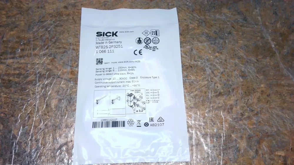 1PC New SICK WTB2S-2P3251 Photoelectric Sensor WTB2S2P3251 DHL / UPS / FedEx
