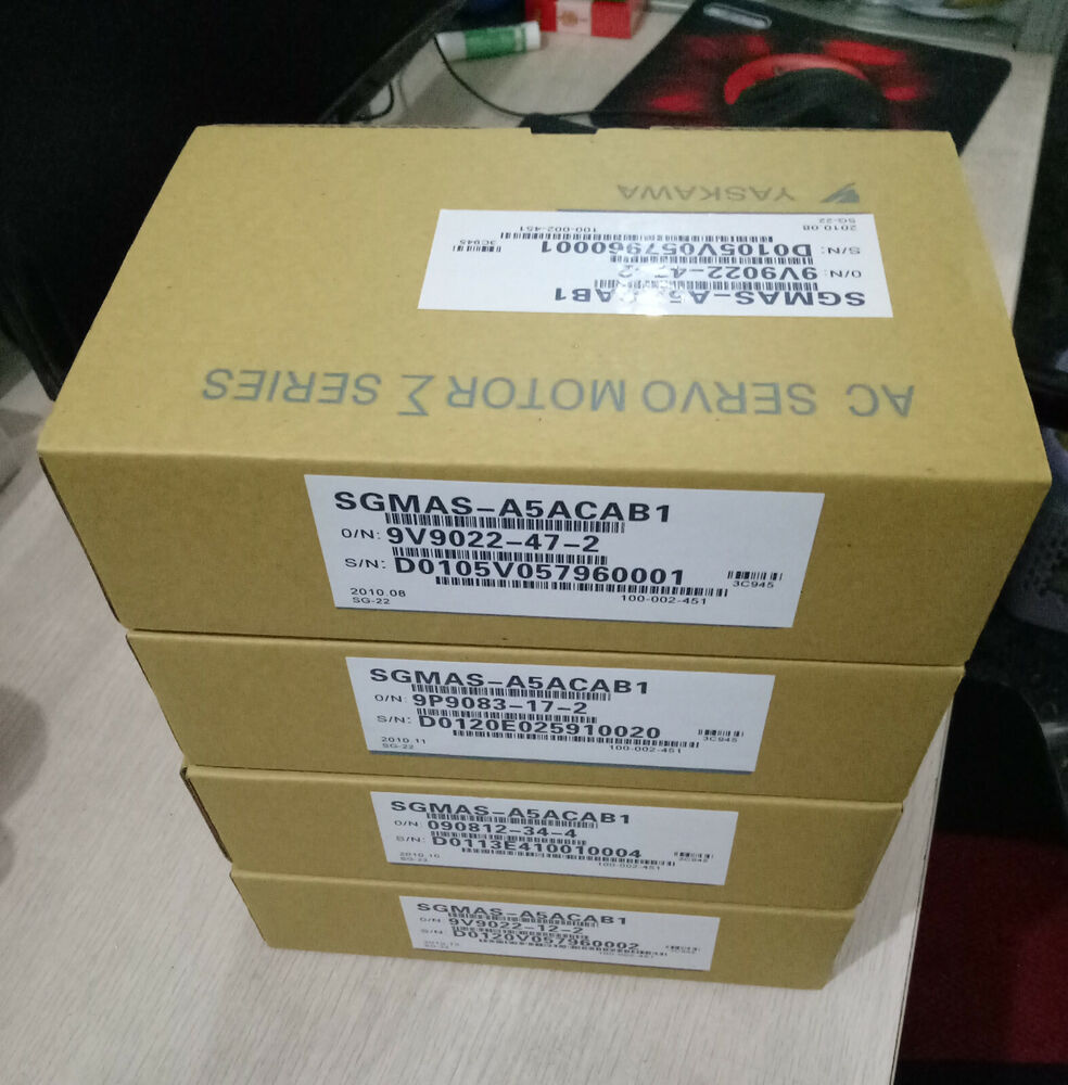 1PC New Yaskawa SGMAS-A5ACAB1 Servo Motor Expedited Shipping SGMASA5ACAB1