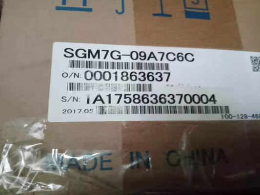 1PC New Yaskawa SGM7G-09A7C6C Servo Motor Expedited Shipping SGM7G09A7C6C