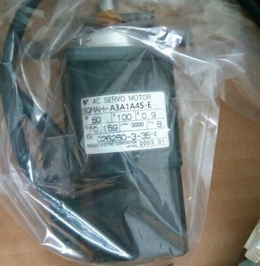 1PC Yaskawa SGMAH-A3A1A4S-E Servo Motor New SGMAHA3A1A4SE Expedited Shipping DHL / UPS / FedEx