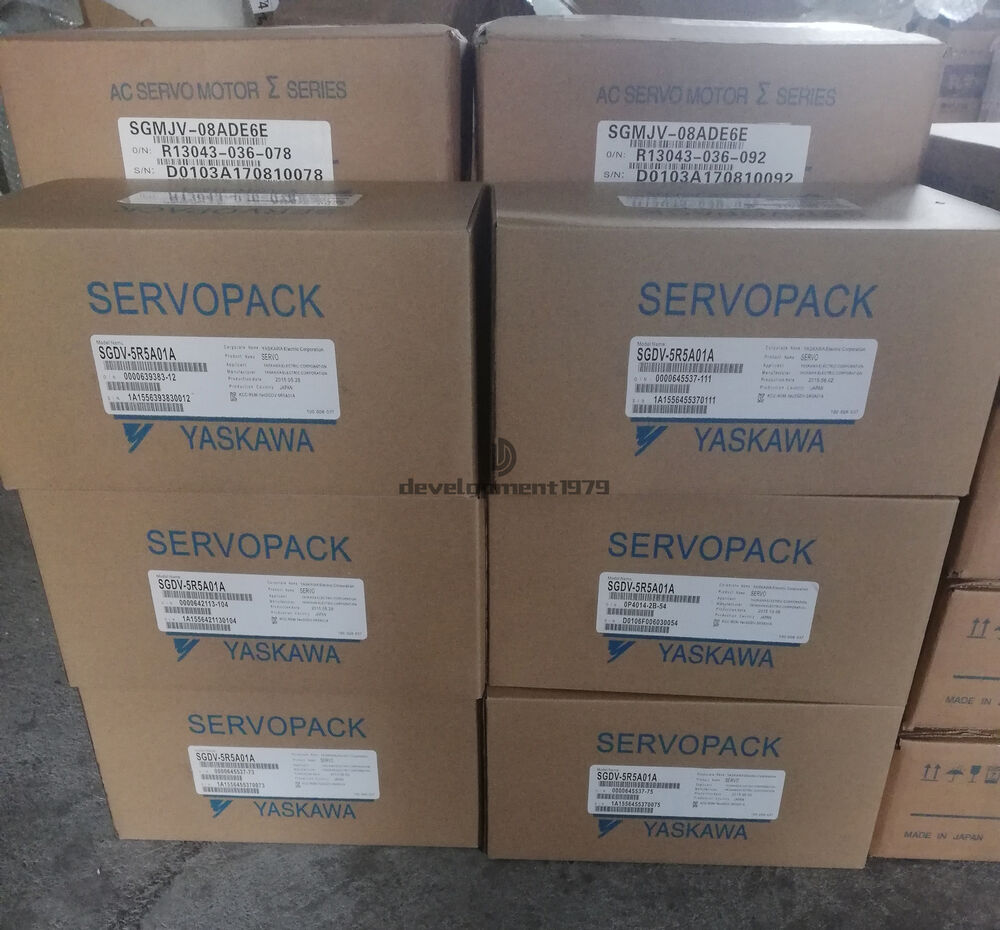 1PC New Yaskawa SGMPH-04A1A-YR62 Servo Motor Expedited Shipping