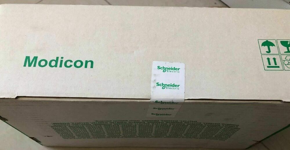 NEW SCHNEIDER 140CPU67260 PLC Module DHL / UPS / FedEx