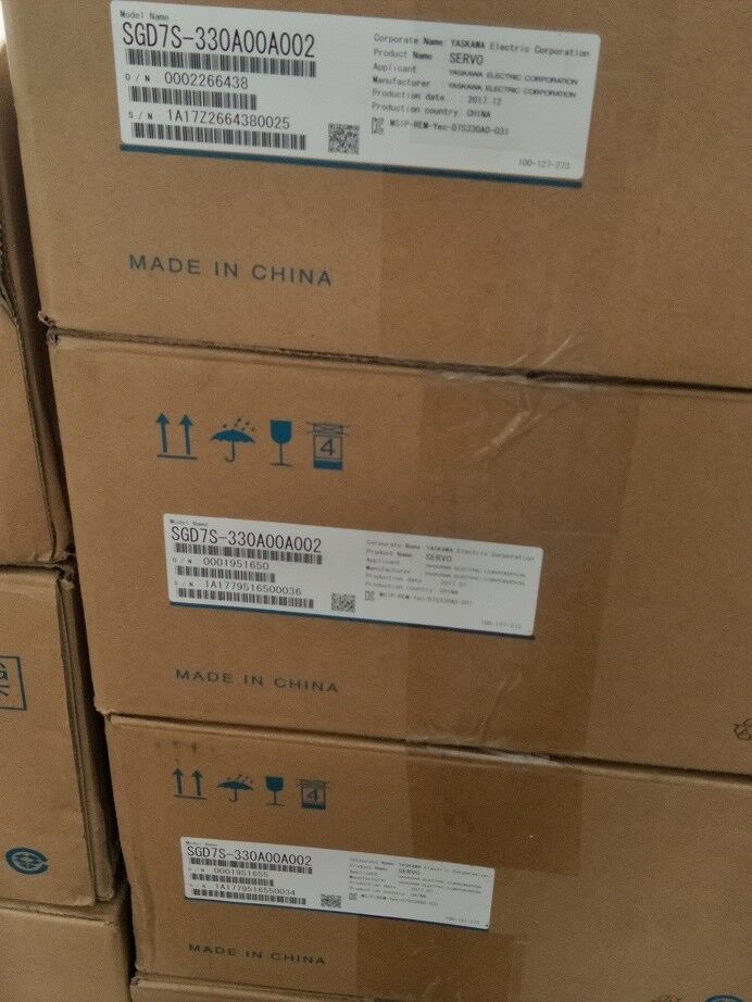 1PC New Yaskawa SGD7S-330A00A002 Servo Driver Expedited Shipping