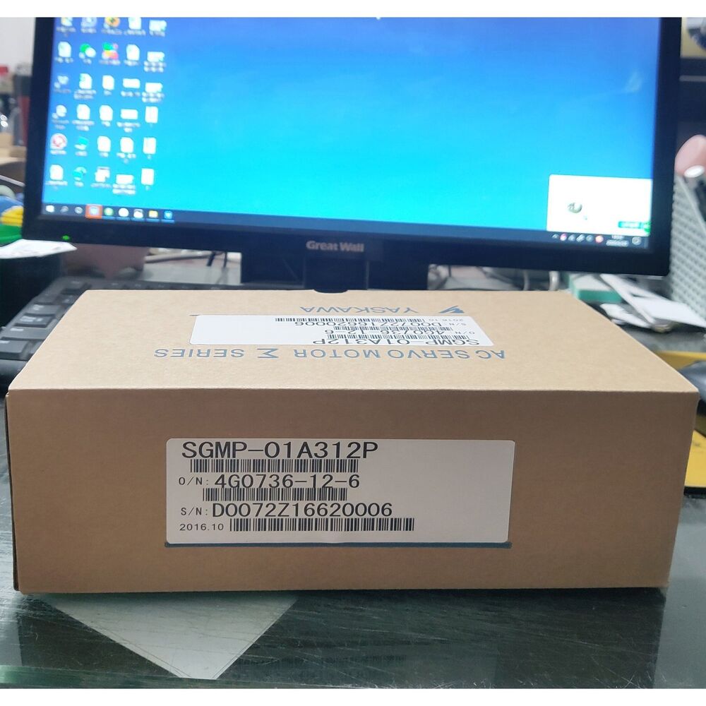 1PC New Yaskawa SGMP-01A312P Servo Motor Expedited Shipping SGMP01A312P