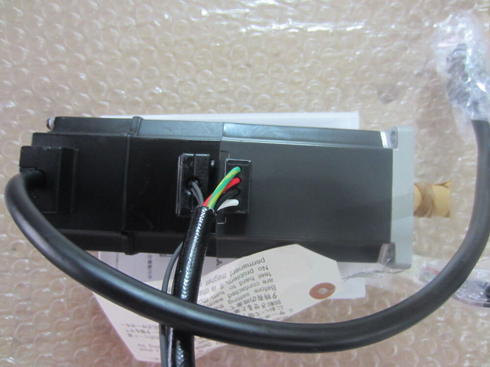 MITSUBISHI HC-KFE23B AC SERVO MOTOR New In Box HCKFE23B Expedited Shipping DHL / UPS / FedEx