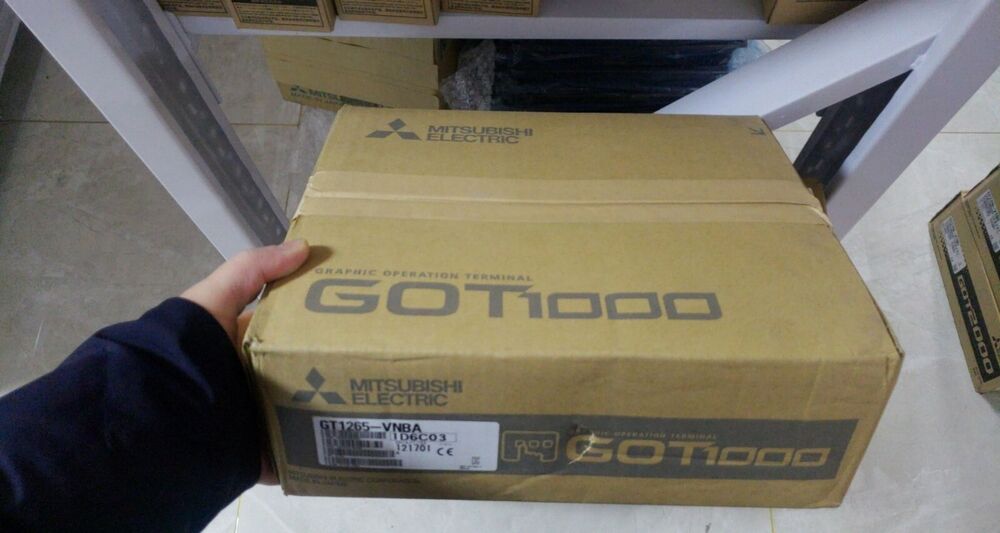 1PC NEW MITSUBISHI TOUCH PANEL GT1265-VNBA GT1265VNBA FREE EXPEDITED SHIPPING DHL / UPS / FedEX