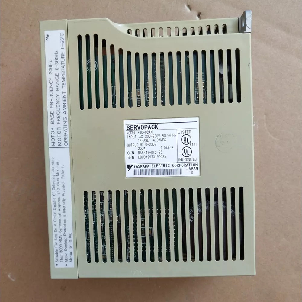 1PC New Yaskawa SGD-02AN Servo Driver Expedited Shipping SGD02AN