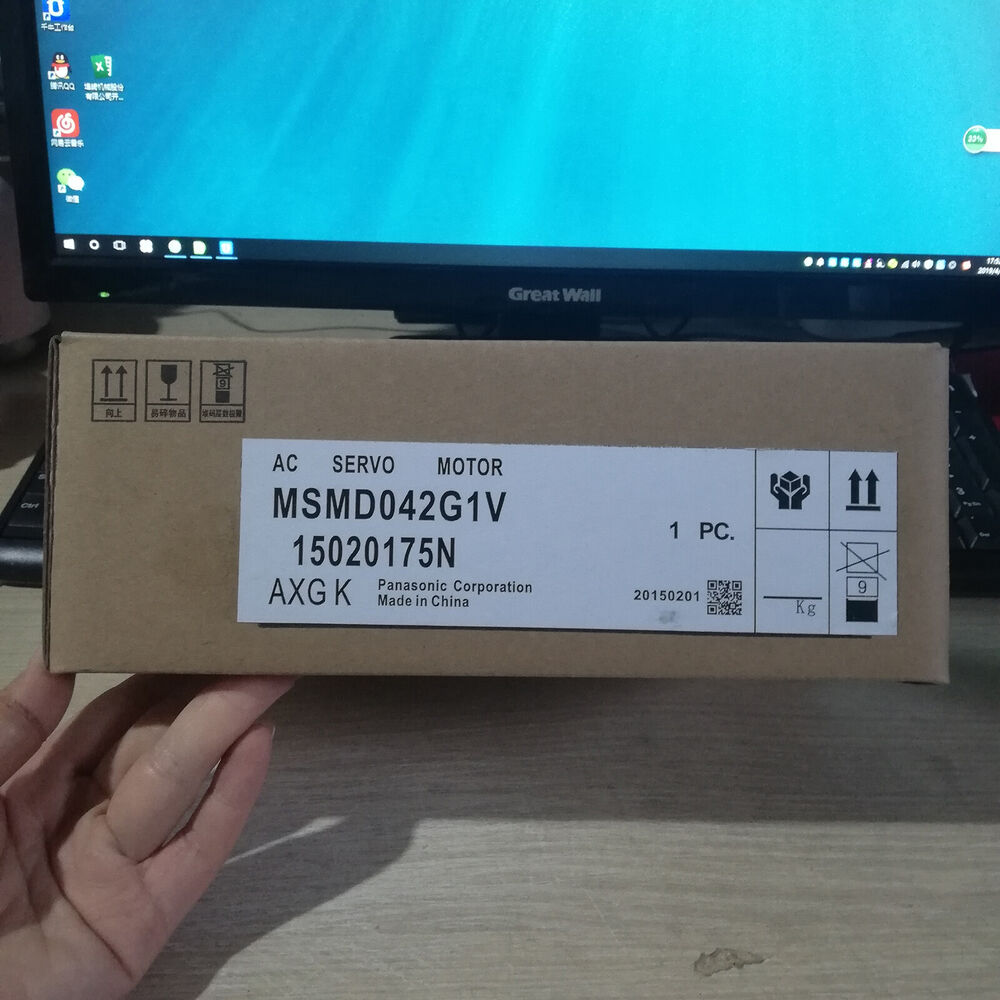 1PC New In Box Panasonic MSMD042G1V Servo Motor Expedited Shipping