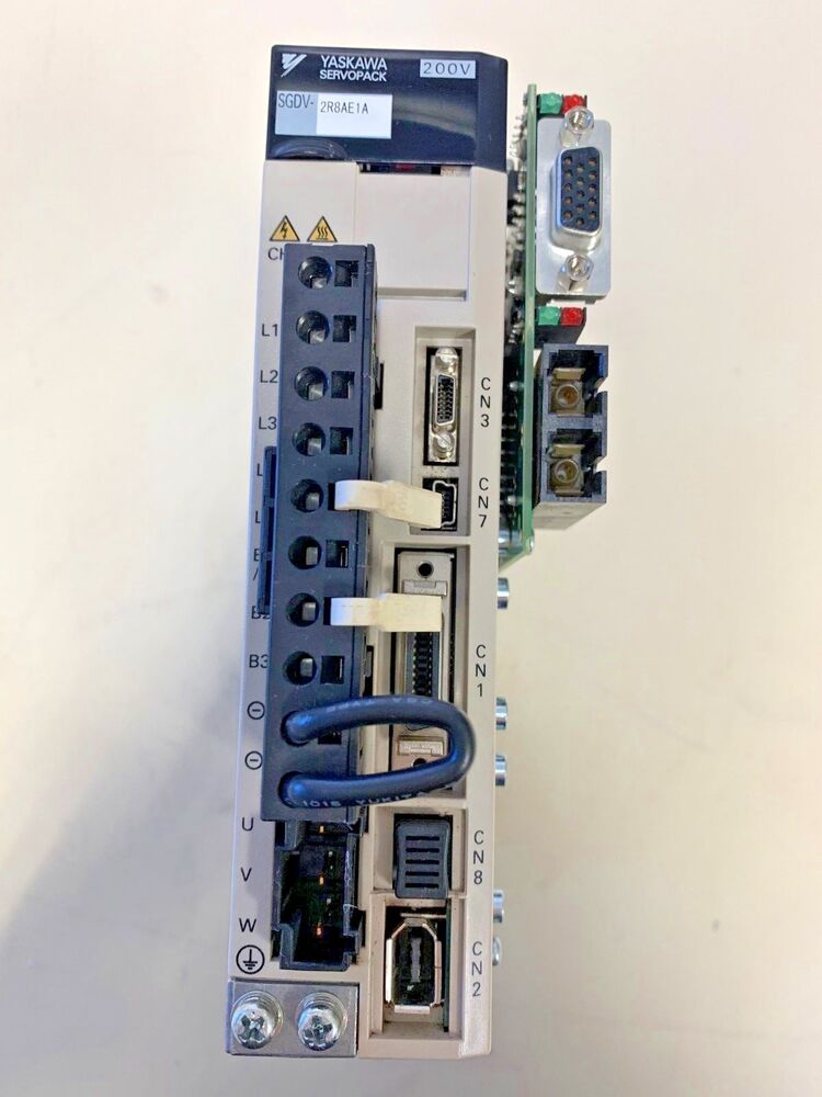 1PC New In Box Yaskawa SGDV-2R8AE1A Servo Drives Expedited Shipping