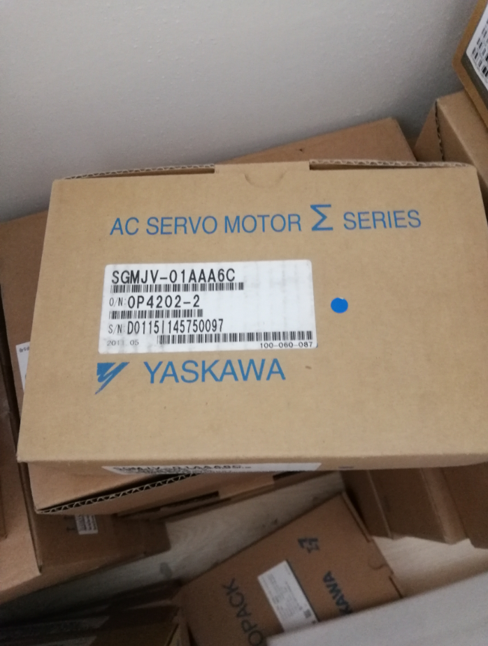1PC New Yaskawa SGMJV-01AAA6C Servo Motor Expedited Shipping SGMJV01AAA6C