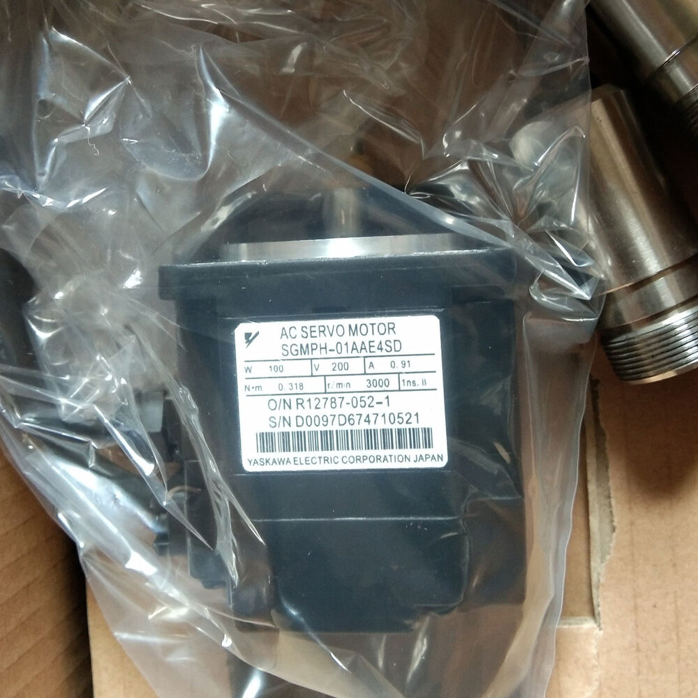 1PC New Yaskawa SGMPH-01AAE4SD Servo Motor Expedited Shipping SGMPH01AAE4SD