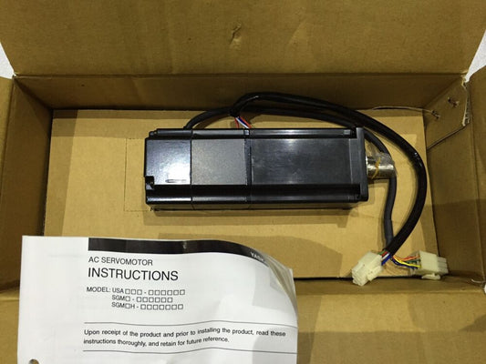 1PC New Yaskawa SGM-09AWFJ83 Servo Motor Expedited Shipping SGM09AWFJ83