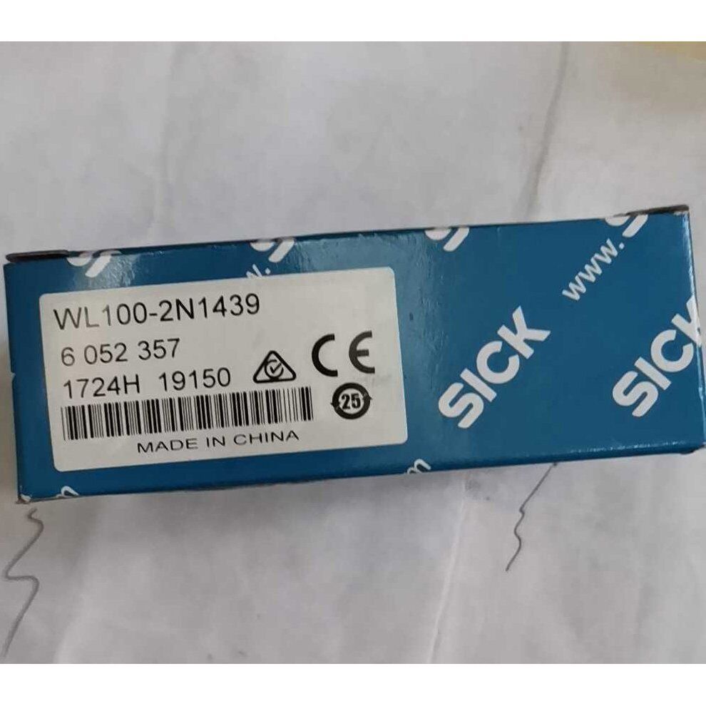 1PC New SICK WL100-2N1439 Photoelectric Switch Free Shipping WL1002N1439 DHL / UPS / FedEx