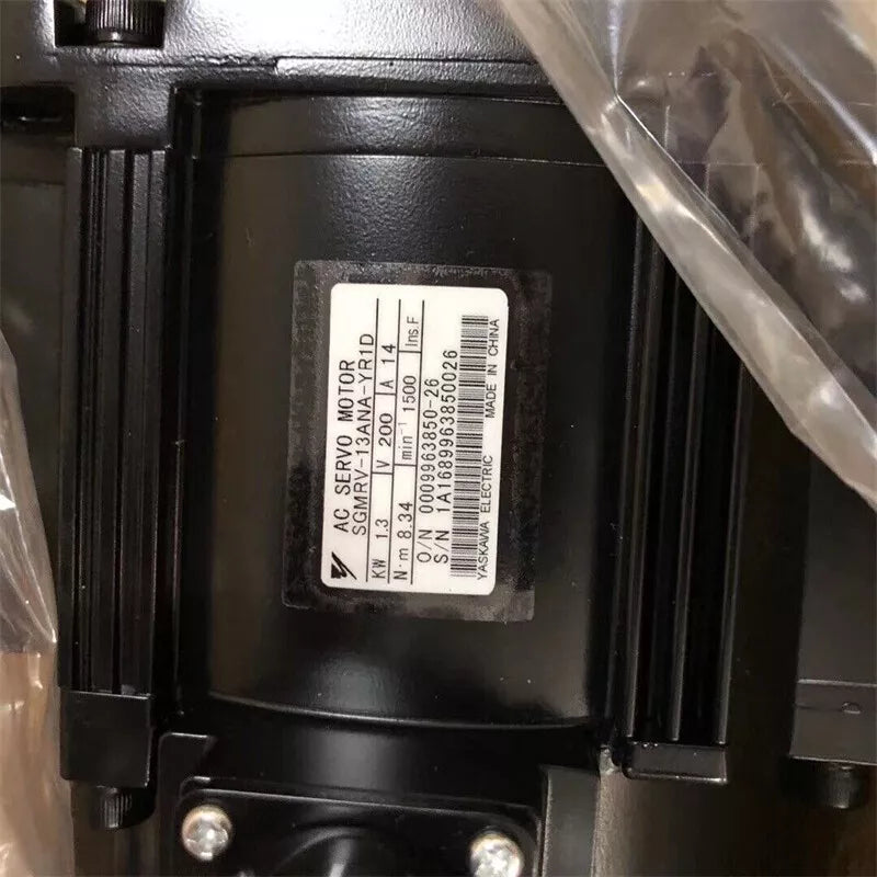1PC New Yaskawa SGMRV-13ANA-YR1D Servo Motor Expedited Shipping