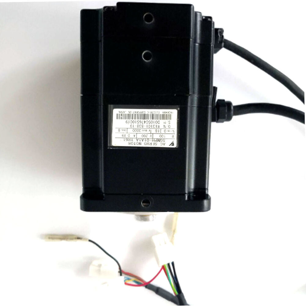 1PC YASKAWA AC SERVO MOTOR SGMPH-01A1A-YR61 NEW  UPS /  Fedex / DHL