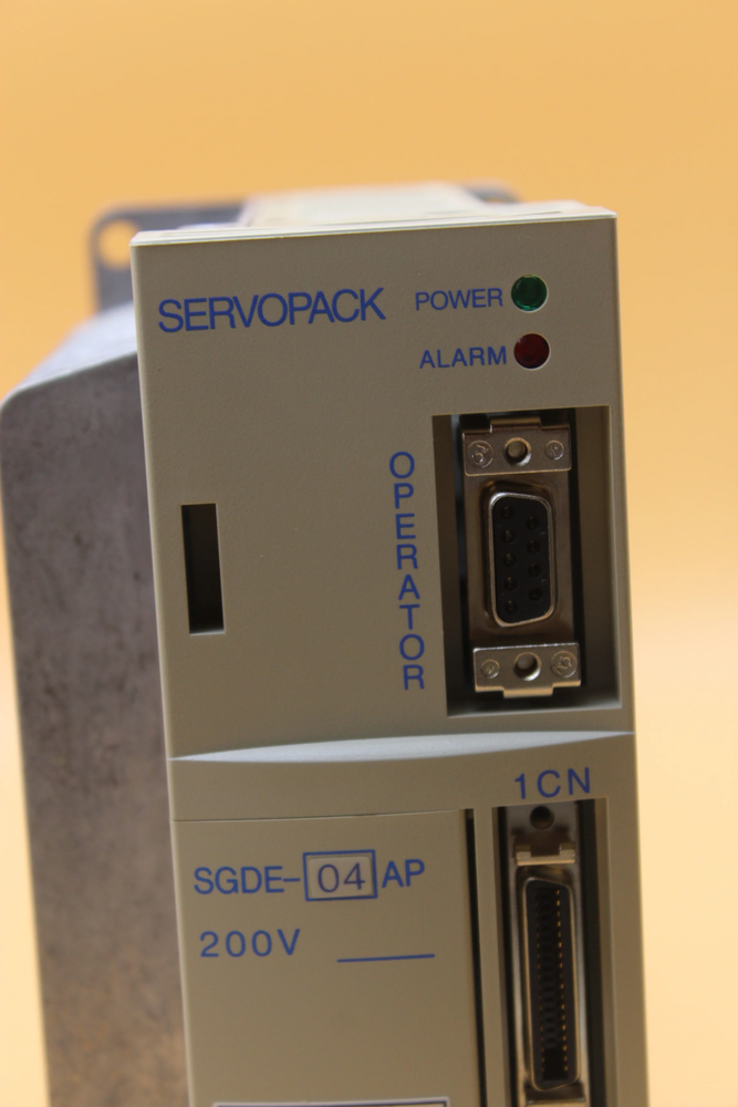 1PC New Yaskawa SGDE-04AP Servo Driver Expedited Shipping